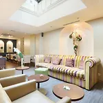De La Boetie Hotel