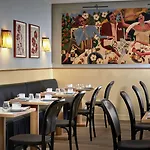 De La Boetie Hotel Paris