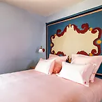 De La Boetie Hotel Paris