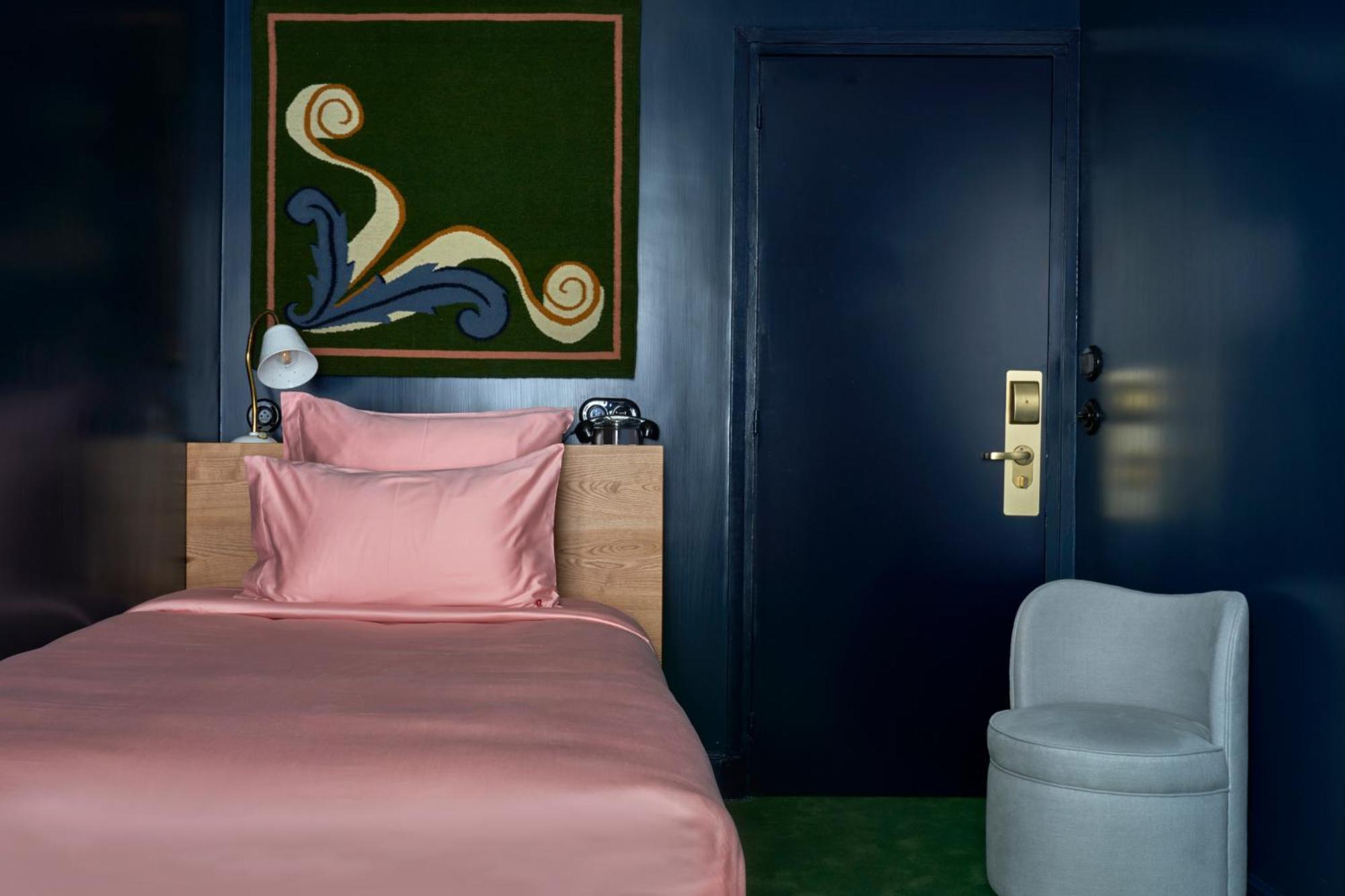 De La Boetie Hotel Paris