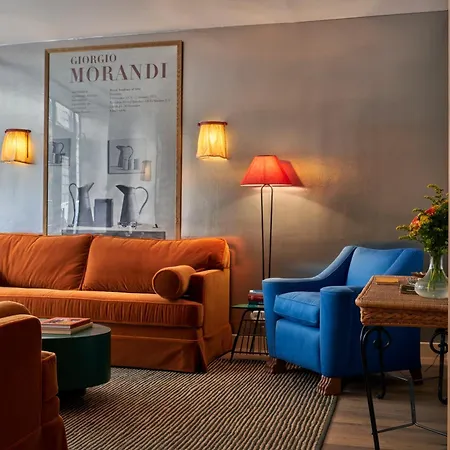 De La Boétie Hotel 4*